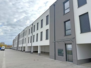 Neubau Erstbezug I Hochwertige Büroflächen in Hochheim **Provisionsfrei**, 65239 Hochheim, Haus