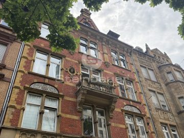 Charmante 4-Zimmer-Altbauwohnung in bester Citylage, 65185 Wiesbaden, Etagenwohnung